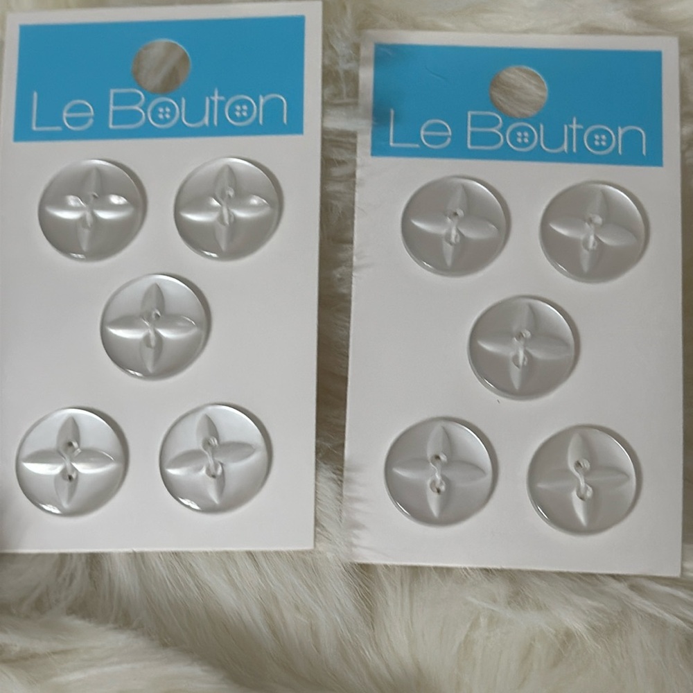 2 cards white Buttons New - $1 if bundled